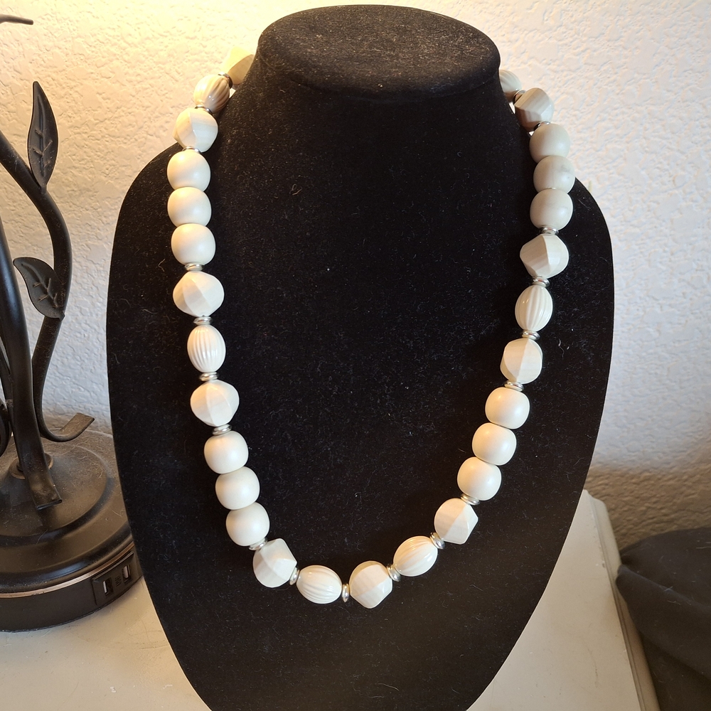 Wooden Beaded Necklace Set